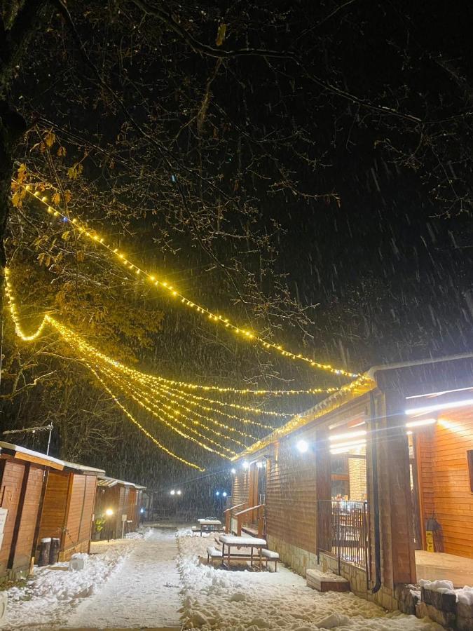 Snow Village Campeggio